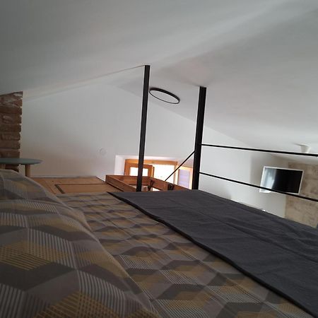 Jardin Kapetanova Kuca Apartment Veli Iz Luaran gambar