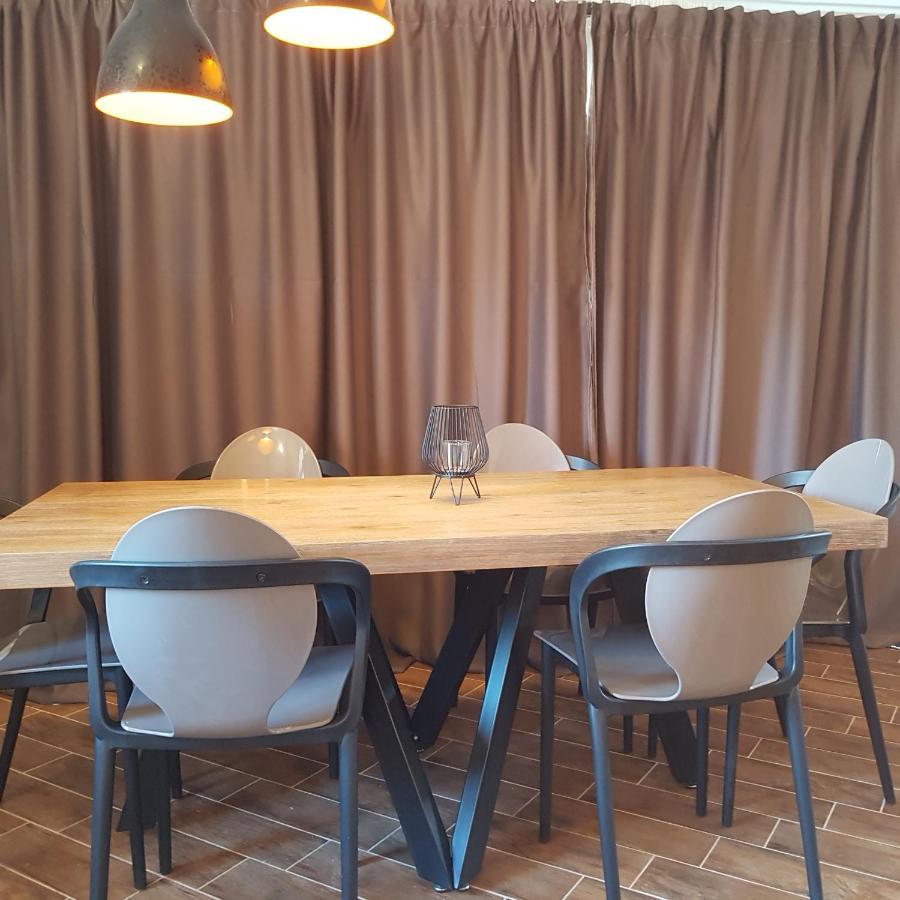 Jardin Kapetanova Kuca Apartment Veli Iz Luaran gambar