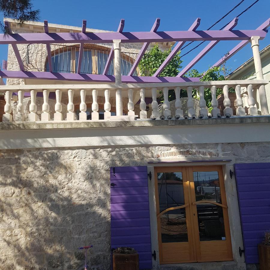 Jardin Kapetanova Kuca Apartment Veli Iz Luaran gambar