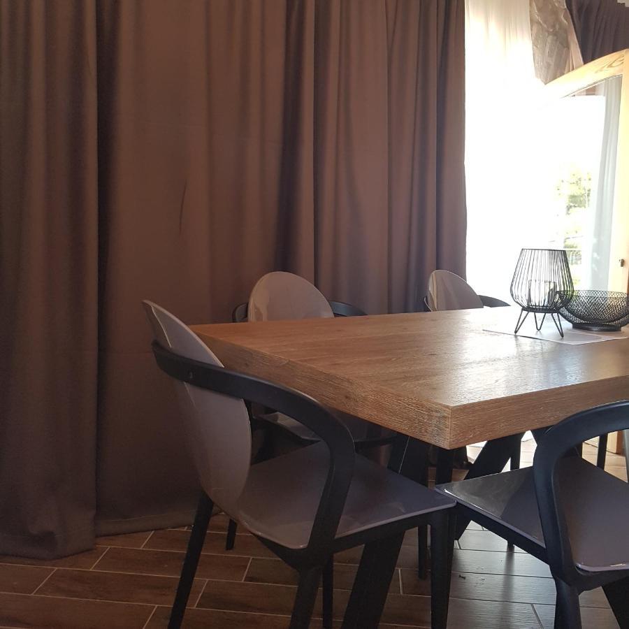 Jardin Kapetanova Kuca Apartment Veli Iz Luaran gambar