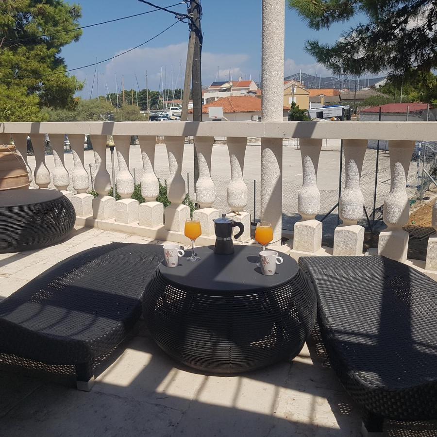 Jardin Kapetanova Kuca Apartment Veli Iz Luaran gambar