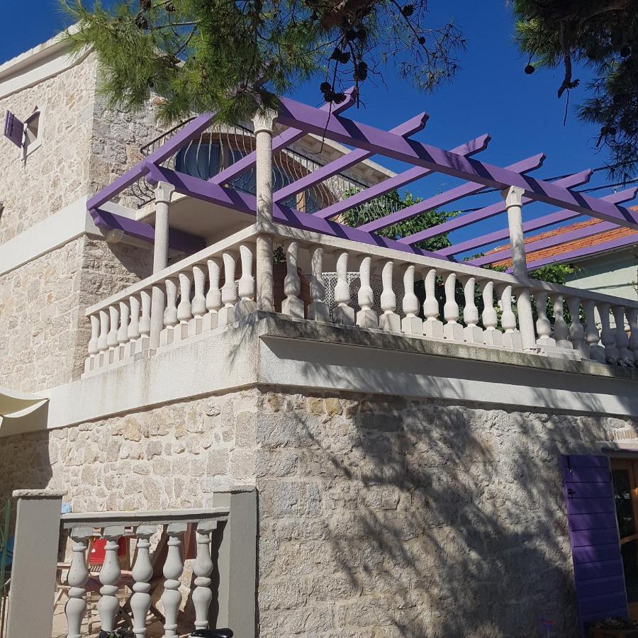 Jardin Kapetanova Kuca Apartment Veli Iz Luaran gambar