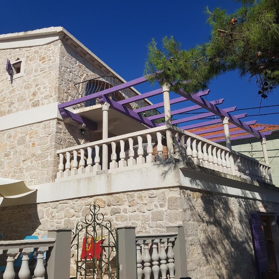 Jardin Kapetanova Kuca Apartment Veli Iz Luaran gambar