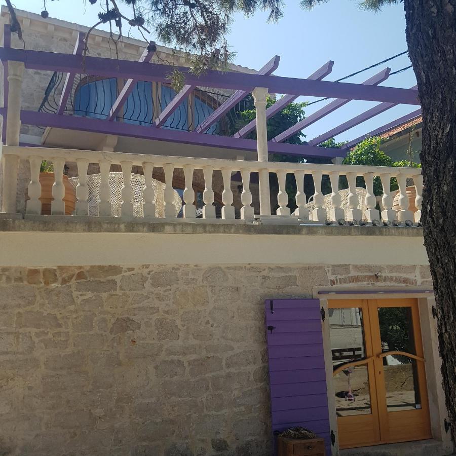 Jardin Kapetanova Kuca Apartment Veli Iz Luaran gambar