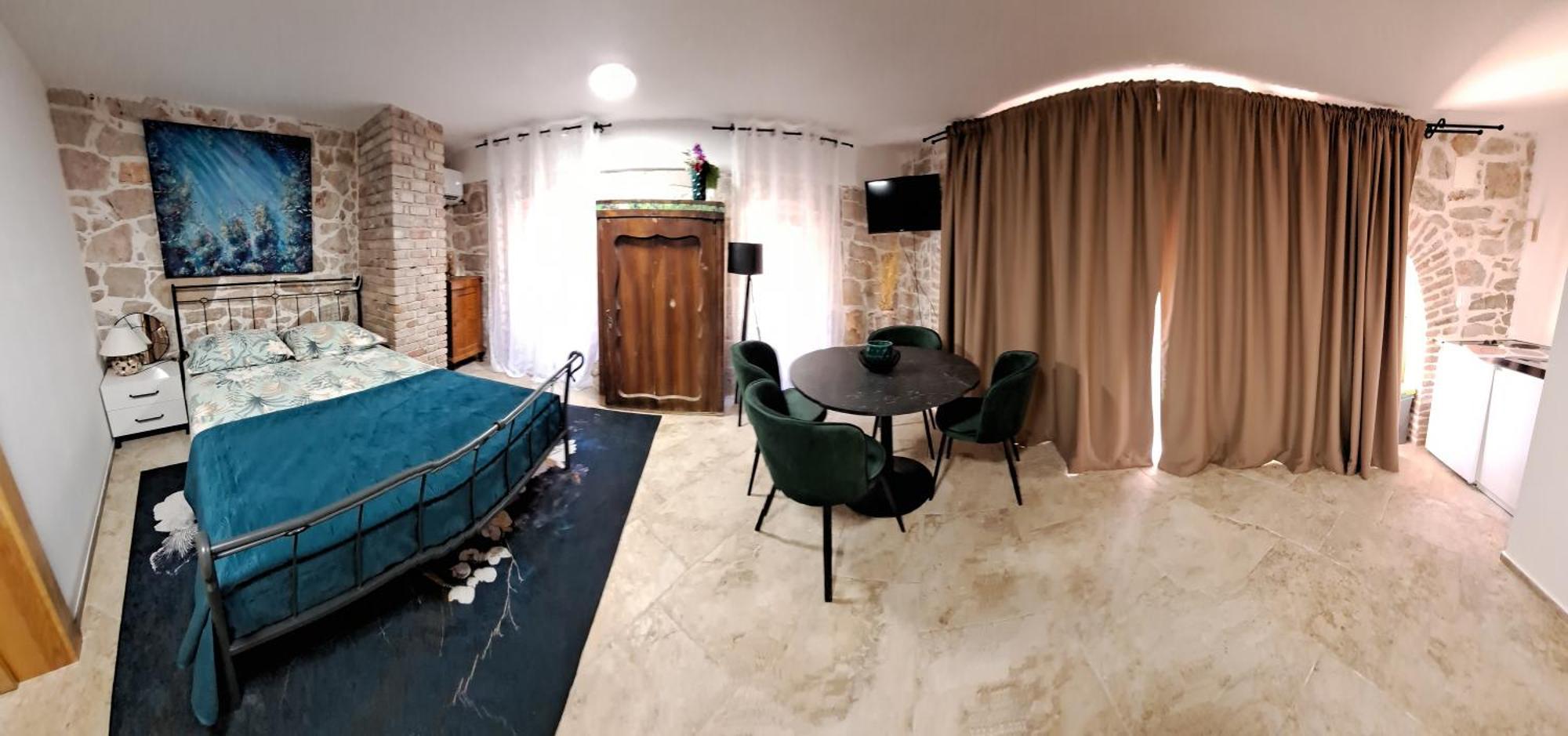 Jardin Kapetanova Kuca Apartment Veli Iz Luaran gambar