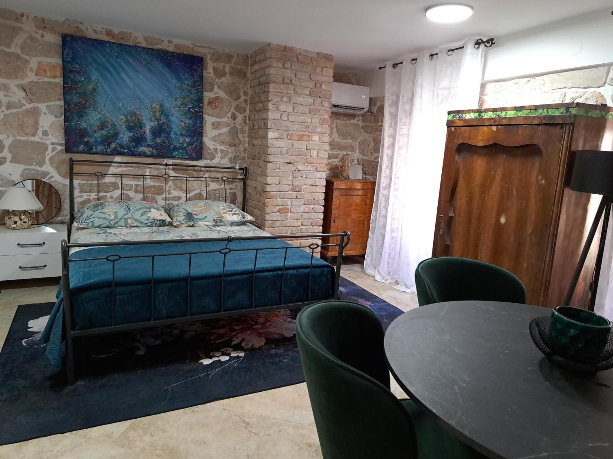Jardin Kapetanova Kuca Apartment Veli Iz Luaran gambar